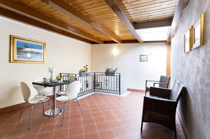 Paleemo Centro Zoe Blu Bed & Breakfast Palermo Ngoại thất bức ảnh